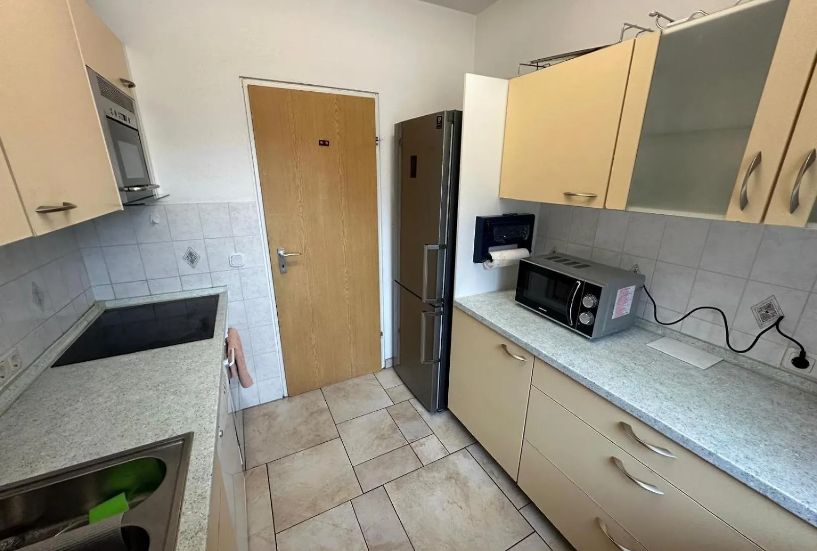 נירנברג City Center - 4 Room Apartment With Kitchen And 2 Bathrooms