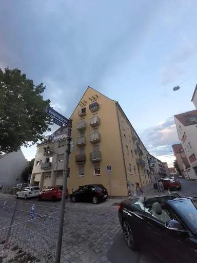 City Center - 4 Room Apartment With Kitchen And 2 Bathrooms Nuremberg